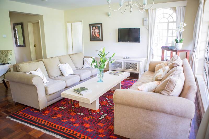 Garden Cottage - Gallery 18